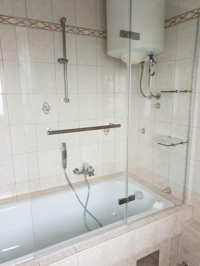 Grey Pearl With Free Ev Ch-Station Apartment Valbandon Екстериор снимка